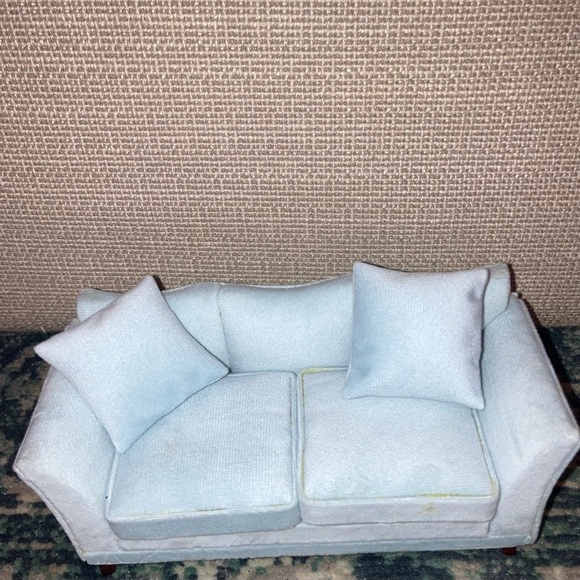 Miniature Couch Furniture 1:12 Scale - Picture 5 of 5